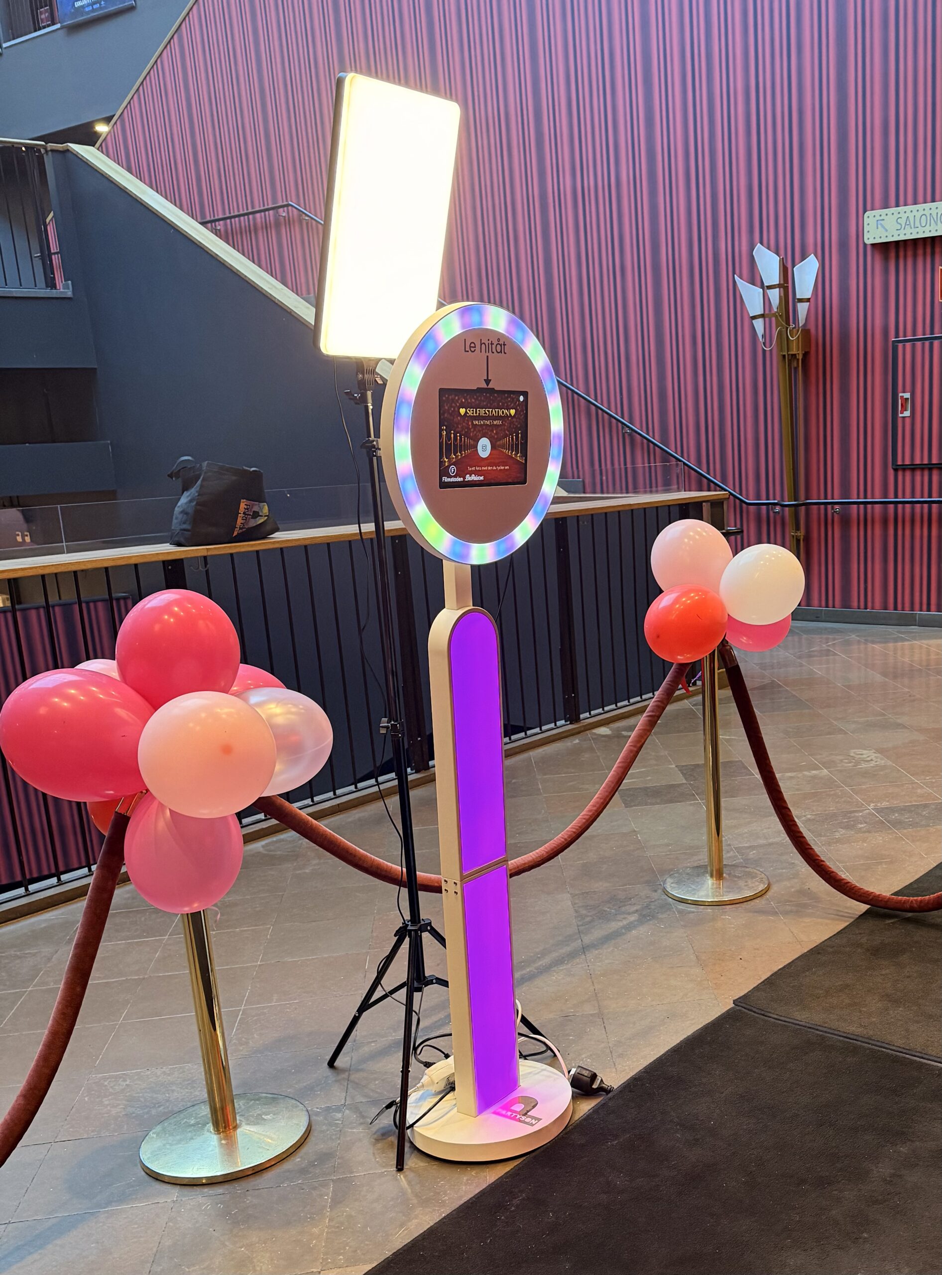 Fotobås vid Alla hjärtans dag-event på Biopalatset